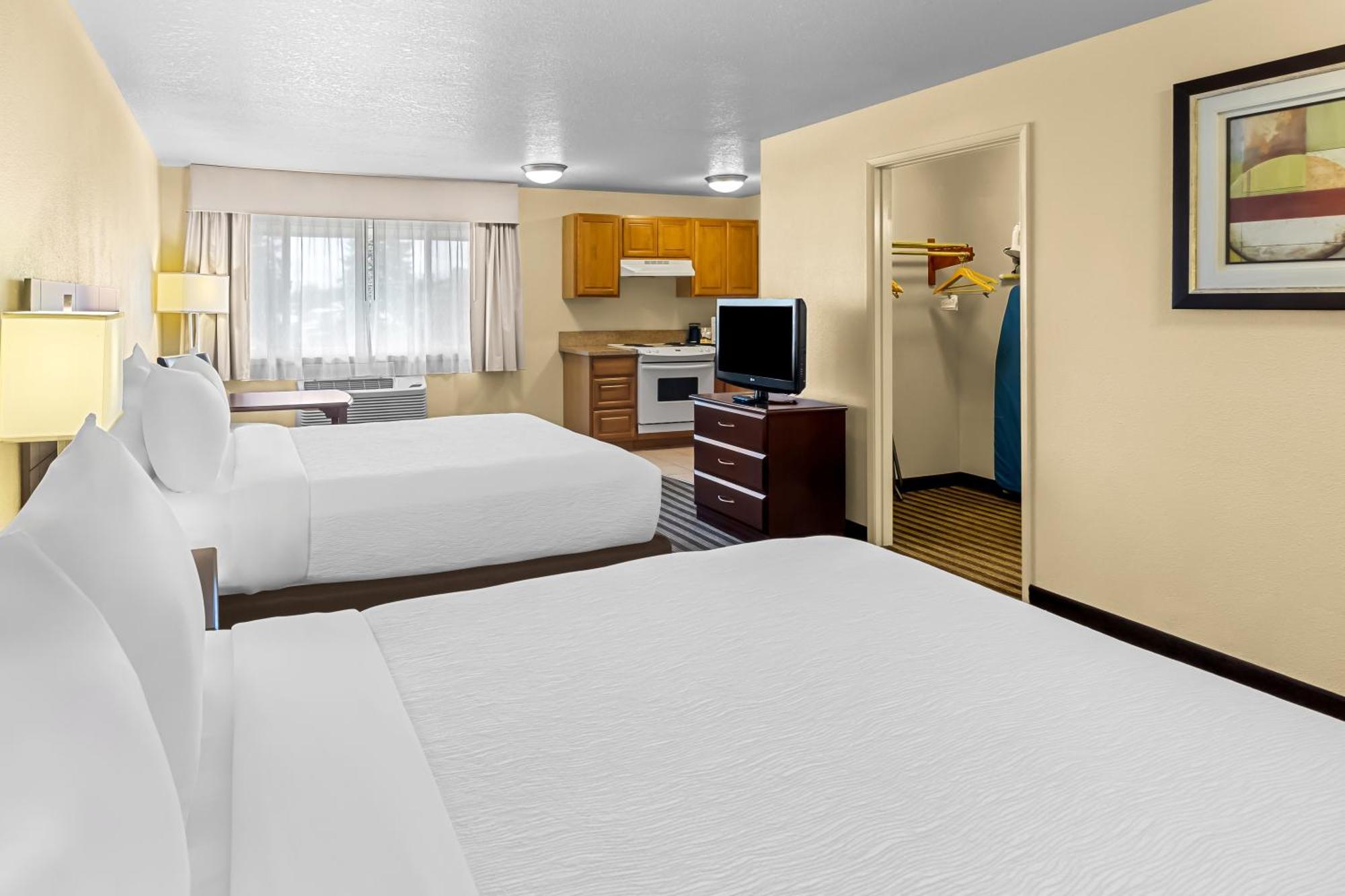 Quality Inn & Suites Vancouver - Hazel Dell מראה חיצוני תמונה